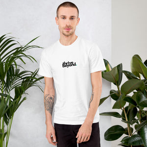 T-Shirt Thrive Beyond Black Print